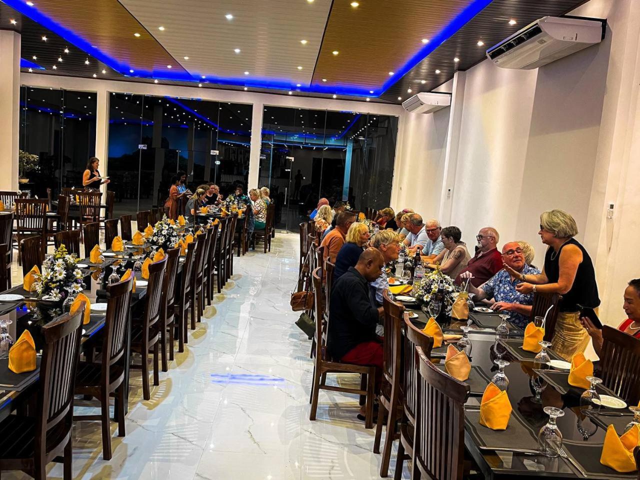 Acme Grand Hotel 哈伯勒内 外观 照片